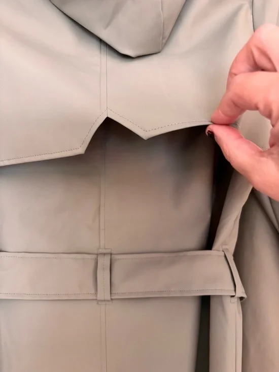 Rains Beige Hooded Trench Coat Size Medium Curve Jacket Scandi Gorpcore Work - Picture 11 of 16